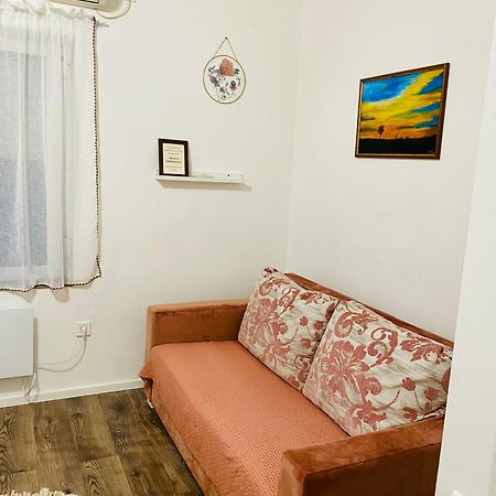 Edes Alom Vendeghaz Apartment Szekszárd Екстериор снимка